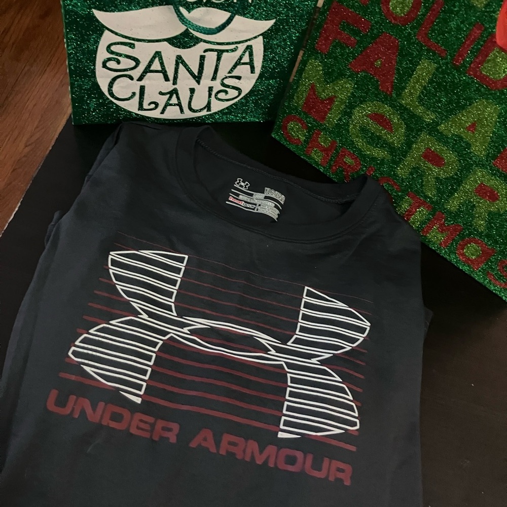 Under Armour Kids Black and Red Logo Tee